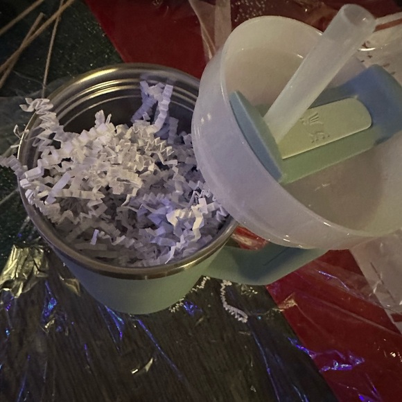 Stanley Sky Blue Insulated Mug - Picture 4 of 4